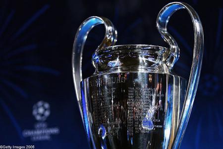 la coup  au long oreille